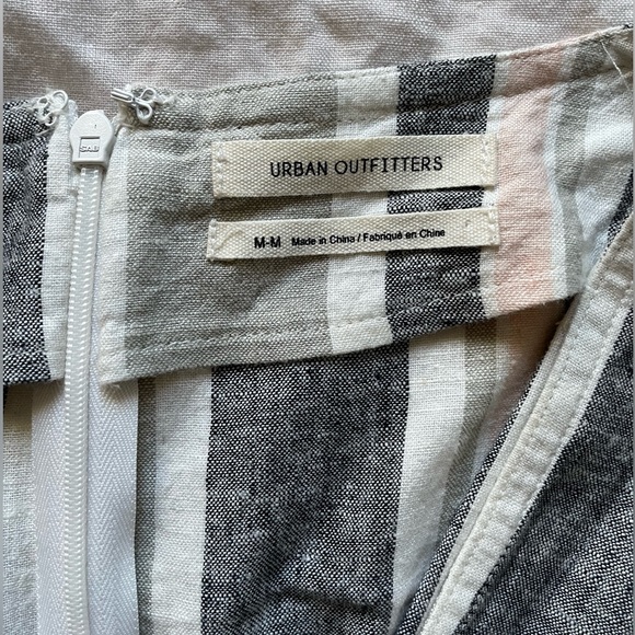 Urban Outfitters Deep V Jumpsuit - Picture 4 of 5